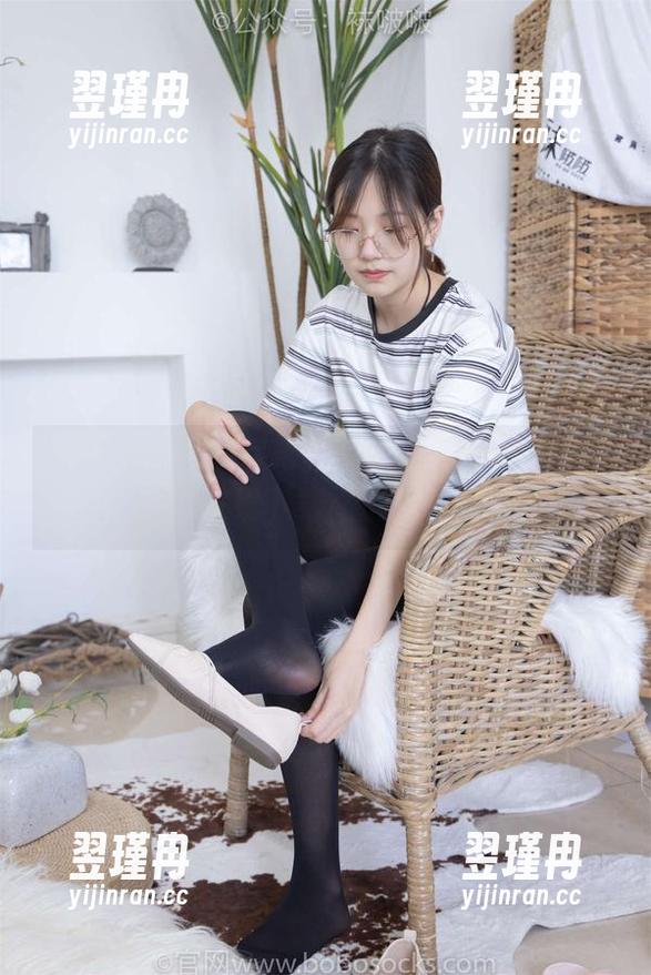 袜啵啵 - 小甜豆带来的2024元旦快乐:美图在线下载,别犹豫了!-翌瑾冉 袜啵啵 - 小甜豆带来的2024元旦快乐:美图在线下载,别犹豫了!-翌瑾冉