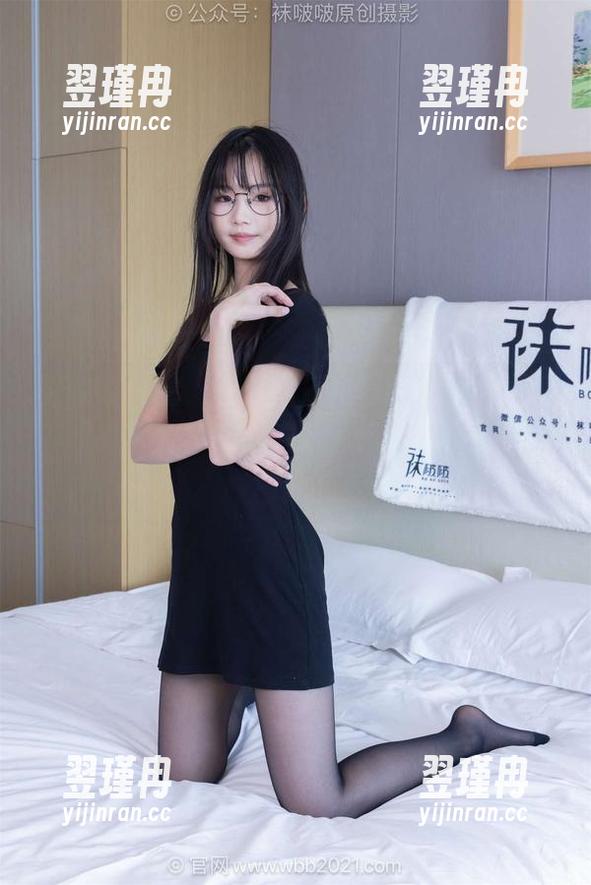 袜啵啵 - 看,稚予的短裙套图!真让人忍不住想要分享一份清新,像是一杯刚榨的橙汁。-翌瑾冉 袜啵啵 - 看,稚予的短裙套图!真让人忍不住想要分享一份清新,像是一杯刚榨的橙汁。-翌瑾冉