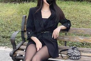 微密圈 - 分享软妹小九九的户外野餐，默默感叹，居然连草丛都能像背景般吸引人。