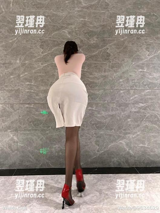 微密圈 - 迷人的五姨太2022高清图集：留着双眼泪水，看这美人如花可好！-翌瑾冉