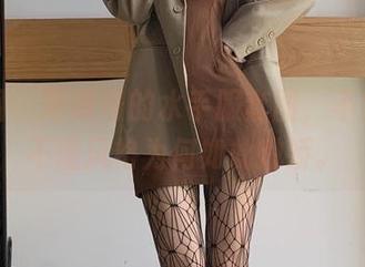 微密圈 - 陈佩奇的水手服套图，不穿上搞不懂风格为何如此撒娇。
