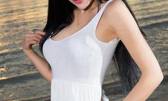 青豆客 - 职业装写真集，下班后的Lee小棠是个什么样的人？