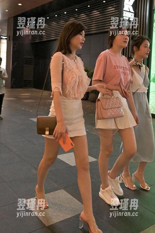 魔镜街拍 - 艾小青付出了超短裙,肉丝资源现在为你呈现!-翌瑾冉 魔镜街拍 - 艾小青付出了超短裙,肉丝资源现在为你呈现!-翌瑾冉